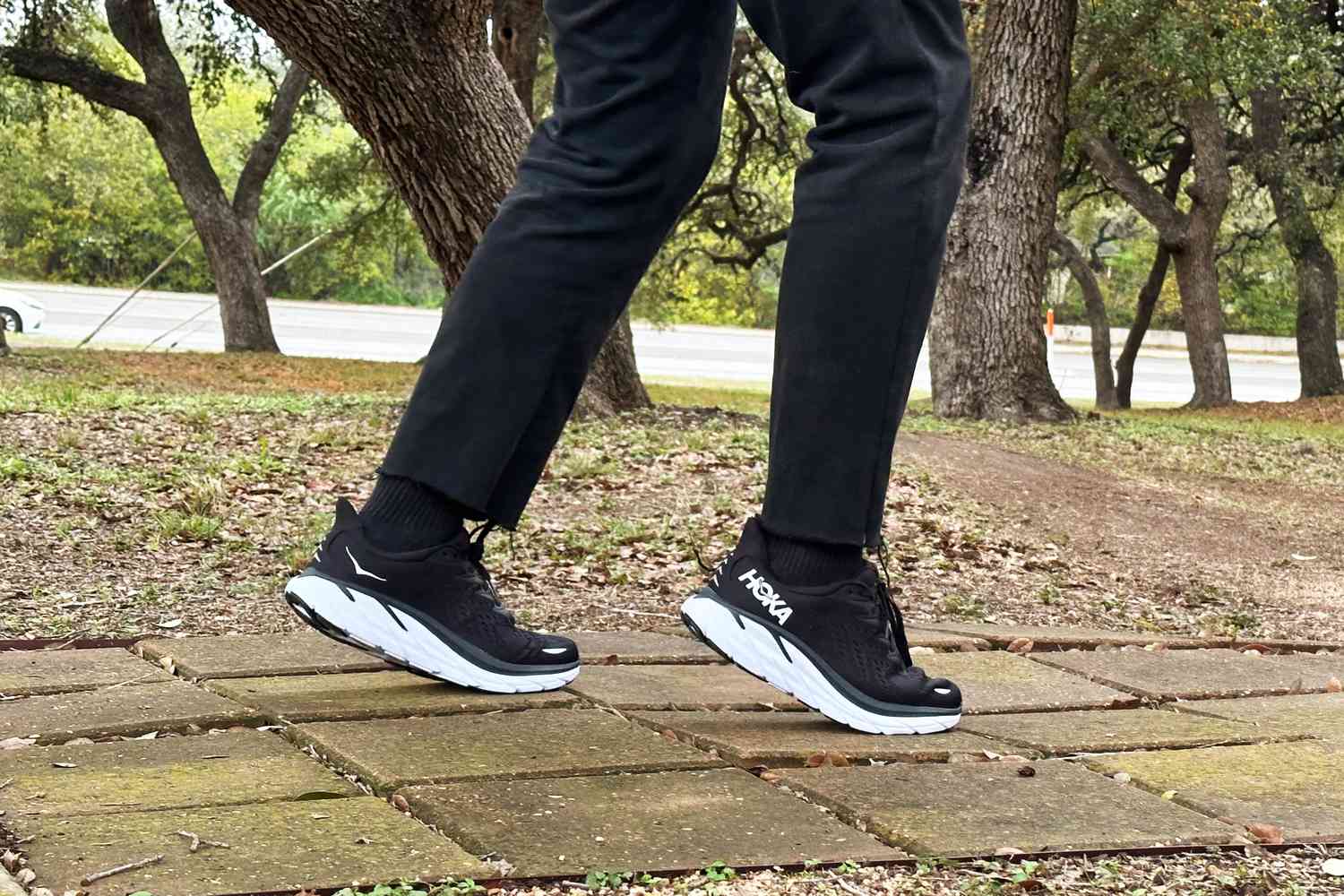 Sneakers Din Pânză Bărbați: Confortabili Și Ușori